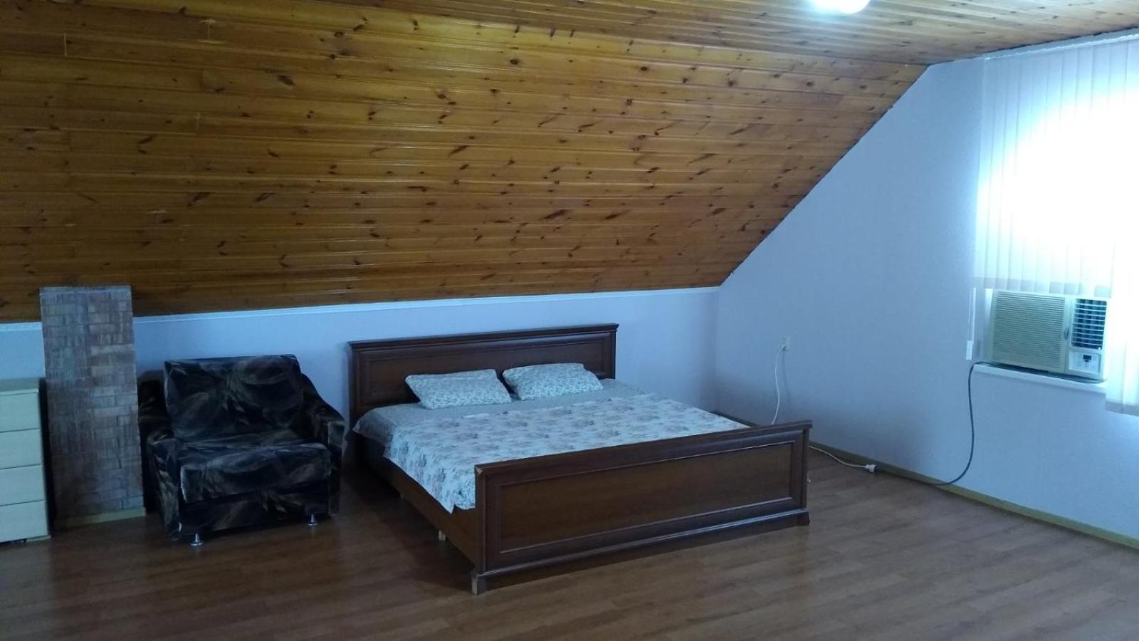 2 Bedroom House With A Terrace Vadul lui Vodă Esterno foto